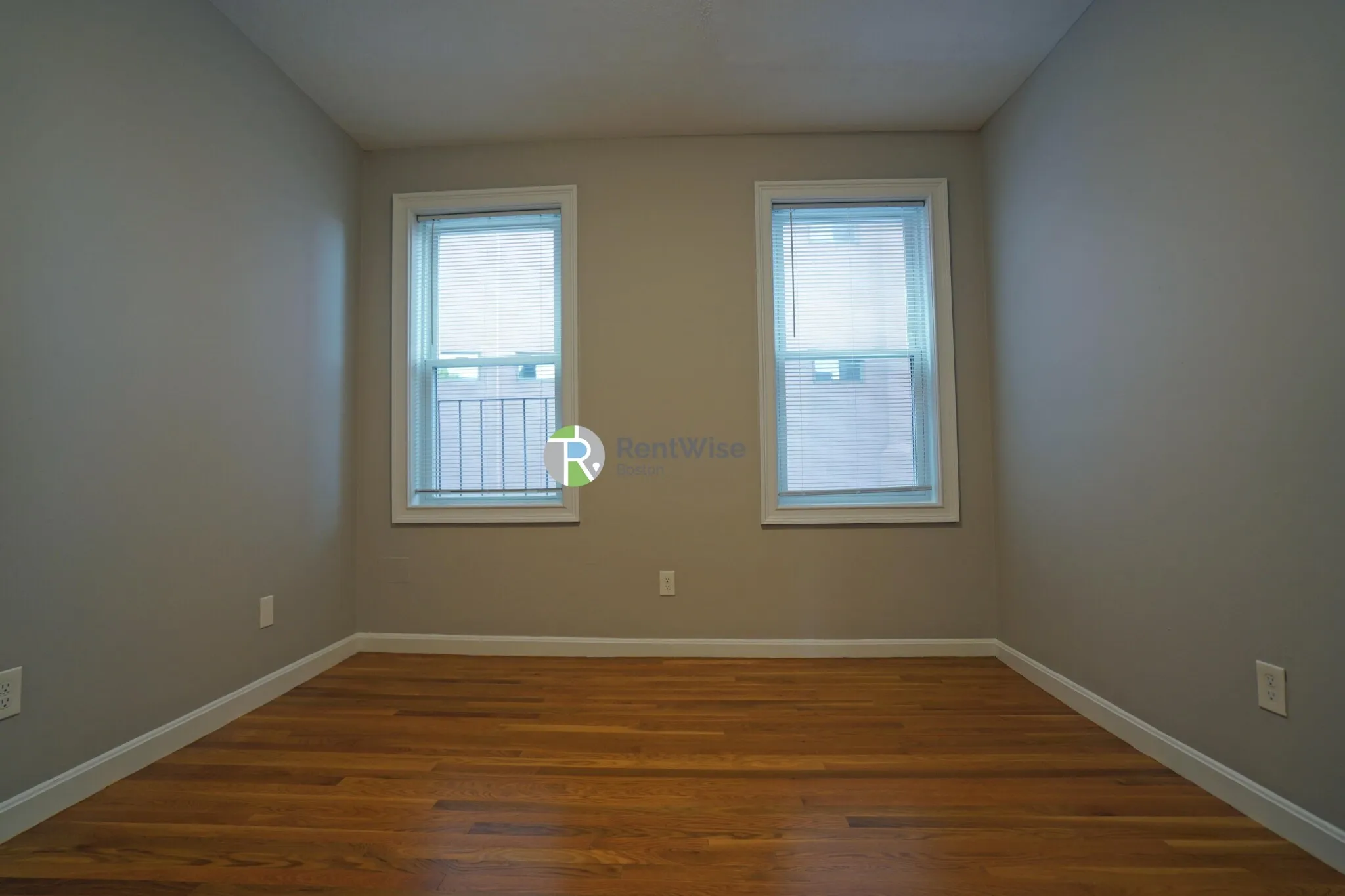 3 bed, 1 bath apartment for rent at 7 Lorraine Ter Unit 2, Brighton — photo 13 of 22