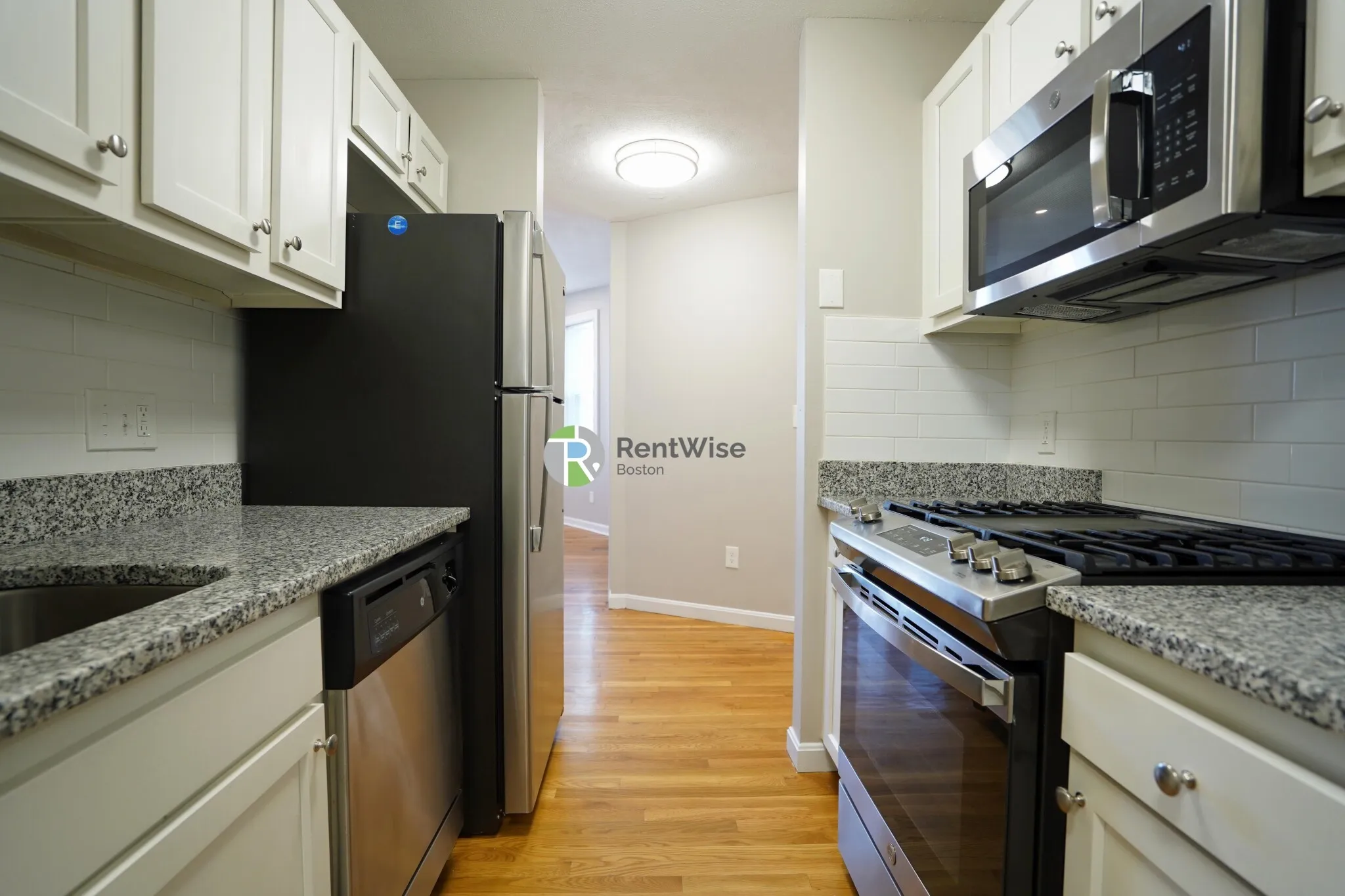 3 bed, 1 bath apartment for rent at 7 Lorraine Ter Unit 2, Brighton — photo 9 of 22