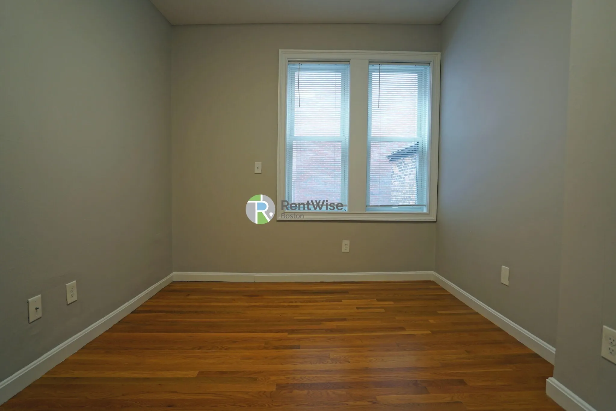 3 bed, 1 bath apartment for rent at 7 Lorraine Ter Unit 2, Brighton — photo 18 of 22