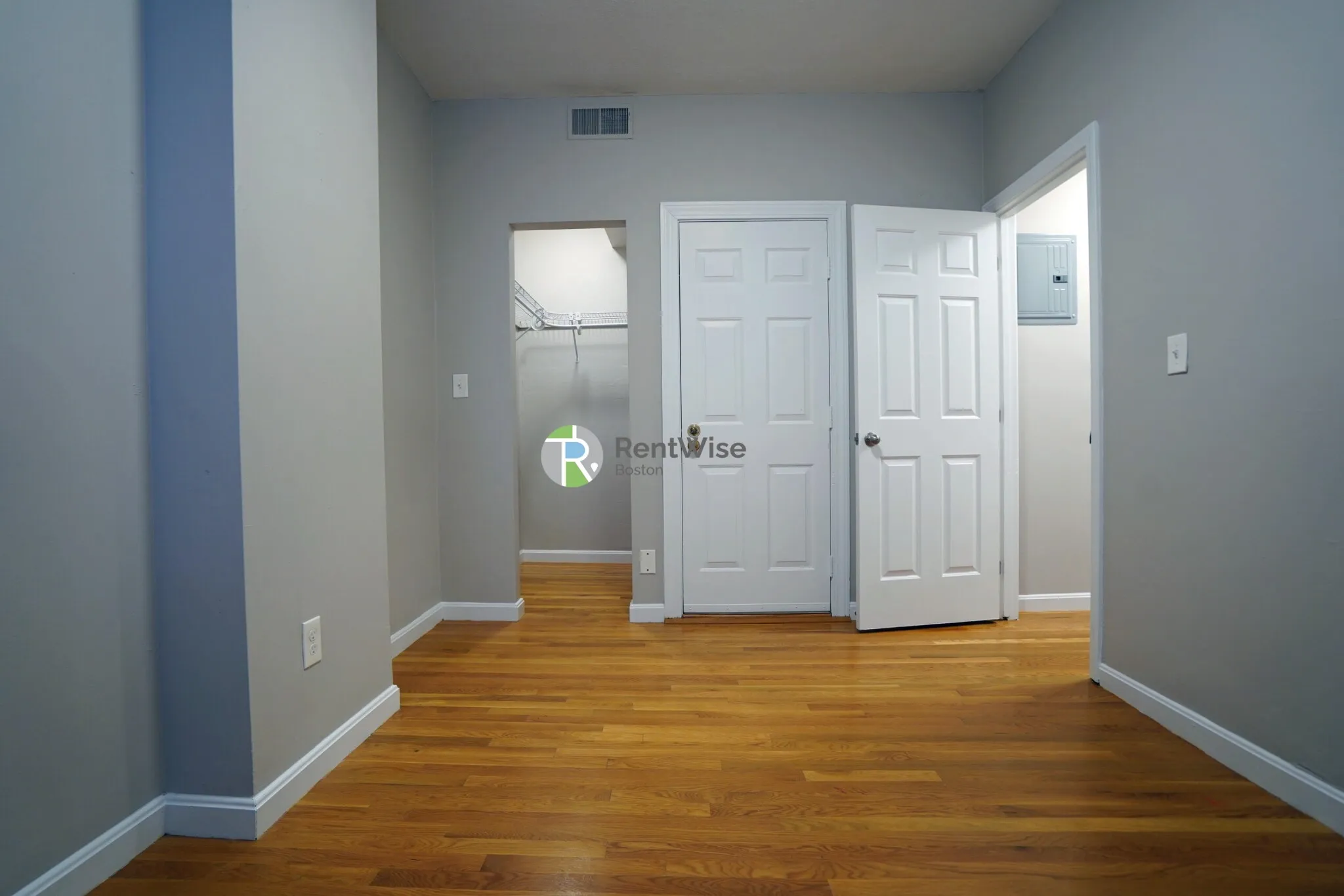 3 bed, 1 bath apartment for rent at 7 Lorraine Ter Unit 2, Brighton — photo 19 of 22