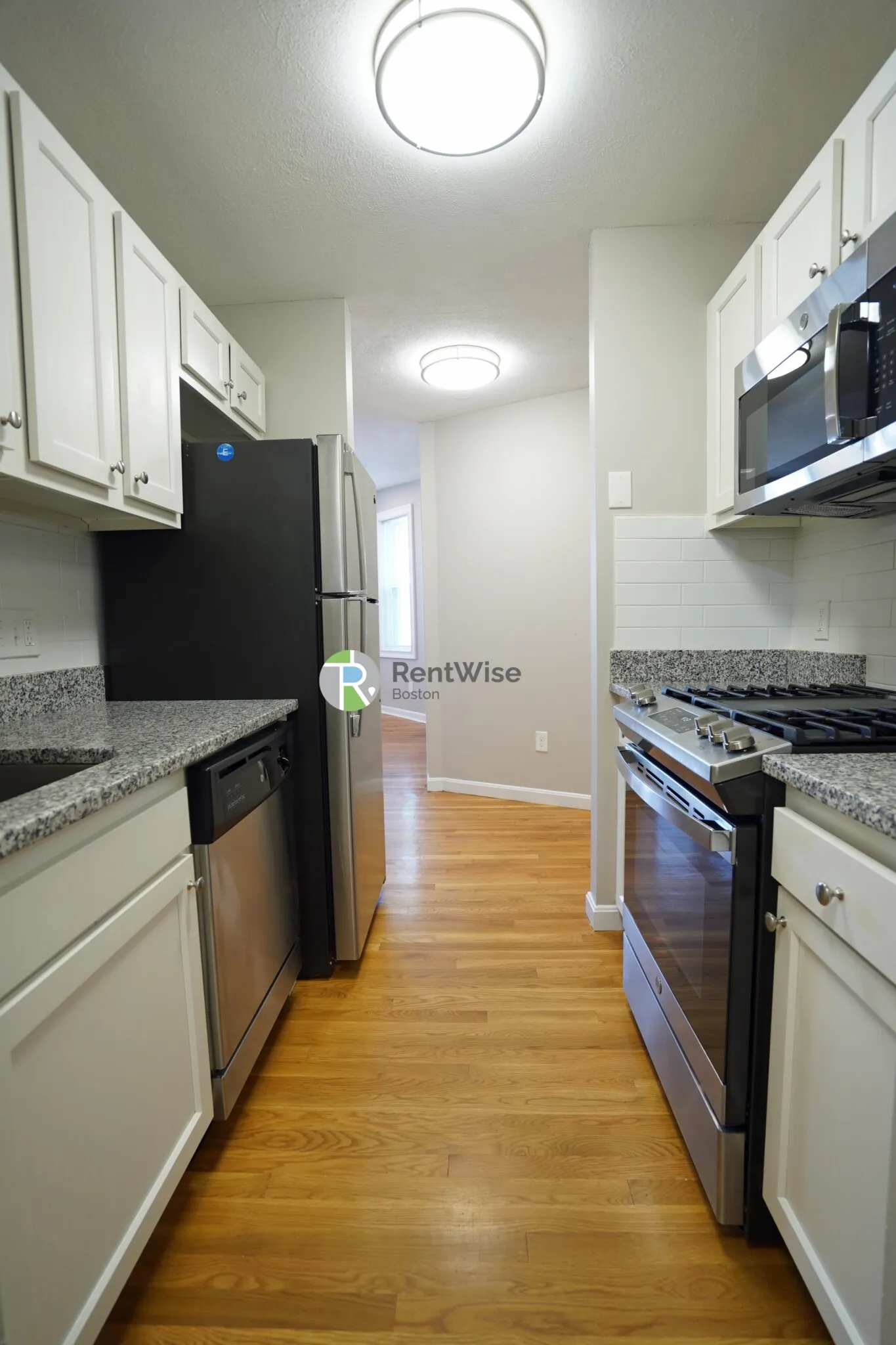 3 bed, 1 bath apartment for rent at 7 Lorraine Ter Unit 2, Brighton — photo 10 of 22