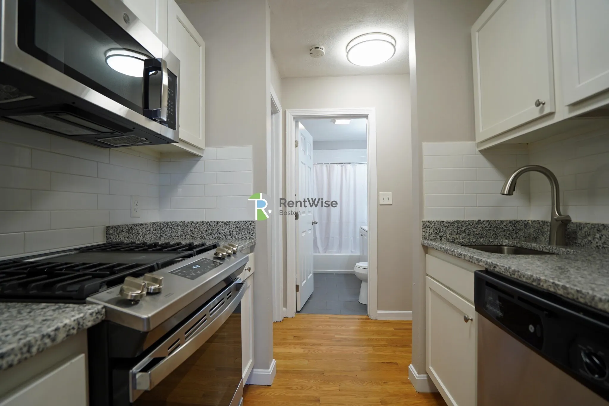 3 bed, 1 bath apartment for rent at 7 Lorraine Ter Unit 2, Brighton — photo 8 of 22