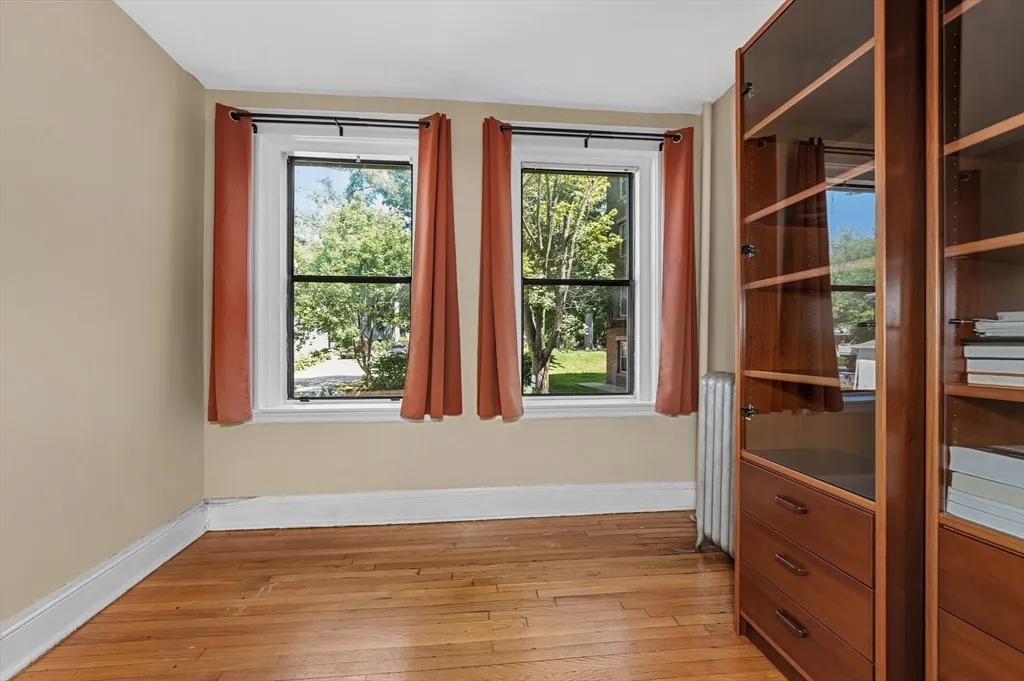 2 bed, 1 bath apartment for rent at 7 Lothian Rd Unit 3, Brighton — photo 7 of 14