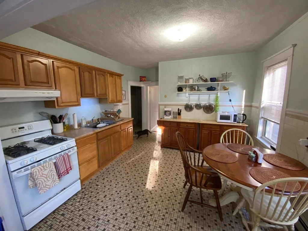 2 bed, 1 bath apartment for rent at 7 Lowden Ave Unit 1, Ball Square — photo 4 of 12