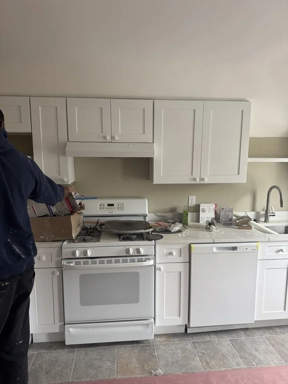 1 bed, 1 bath apartment for rent at 7 Lowden Ave Unit 3, Ball Square — photo 4 of 5