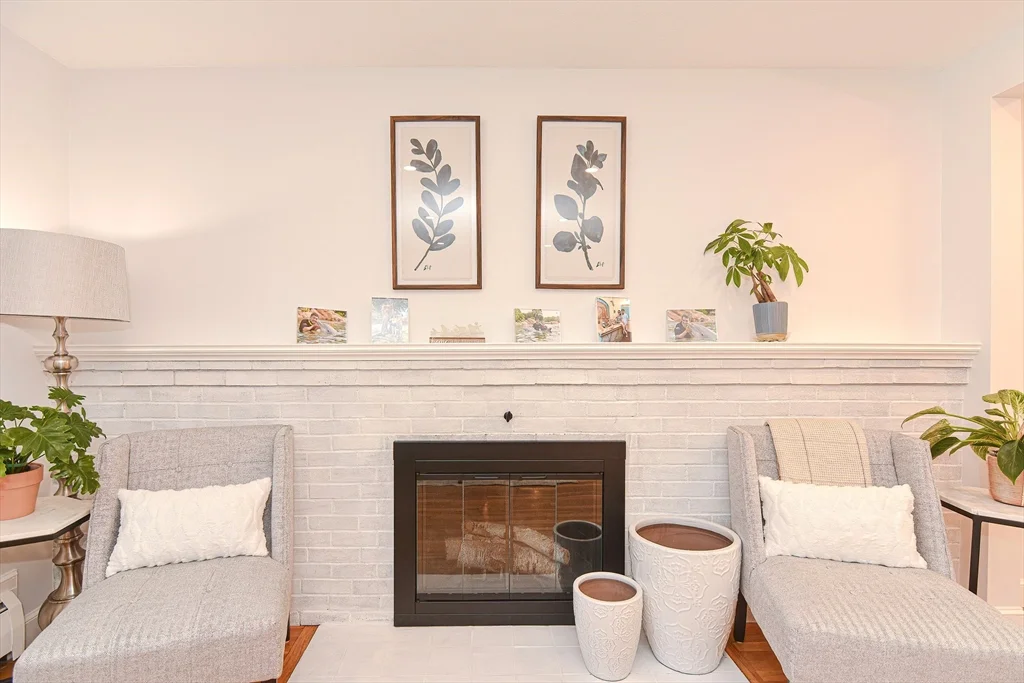 3 bed, 3 bath apartment for rent at 7 Lynch Ave, Dedham — photo 4 of 18