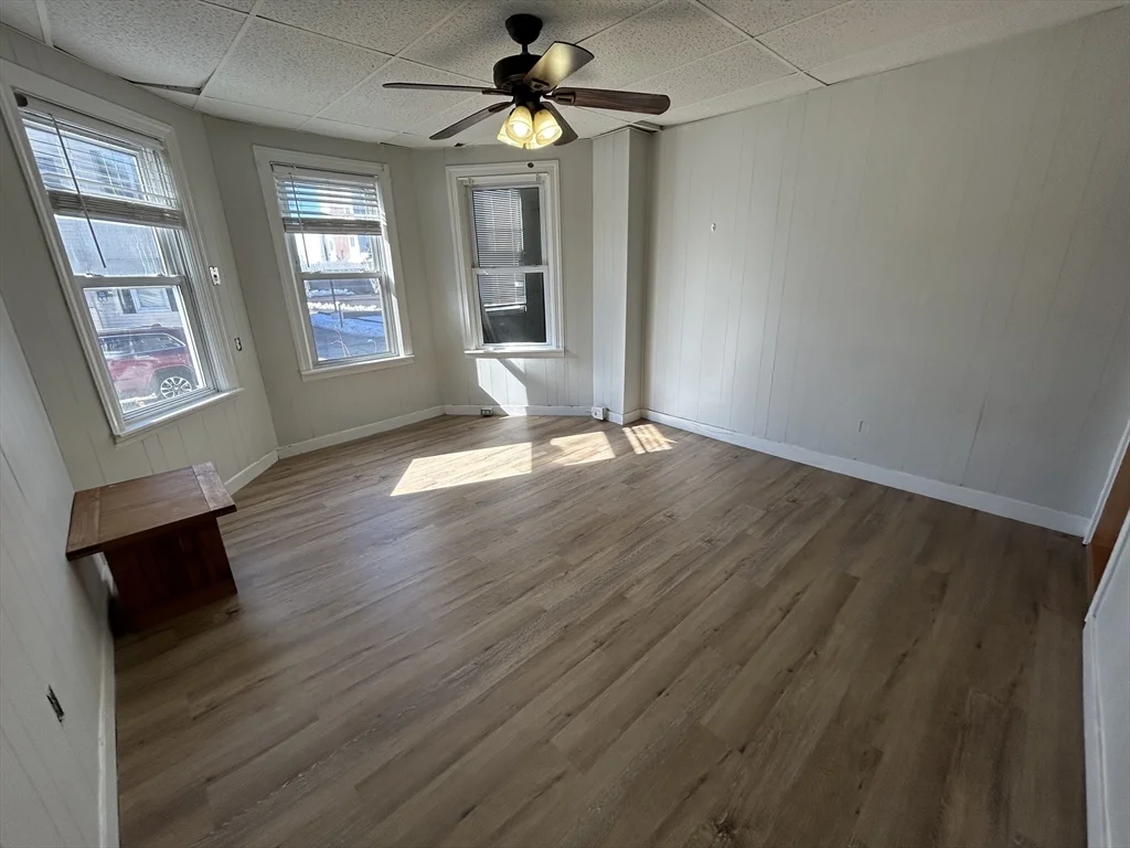 3 bed, 1 bath apartment for rent at 7 Lyon Unit 1, Worcester — photo 9 of 10