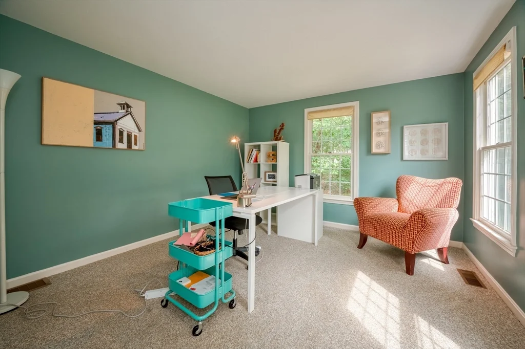 4 bed, 2 bath apartment for rent at 7 Magnolia Dr, Ayer — photo 30 of 42