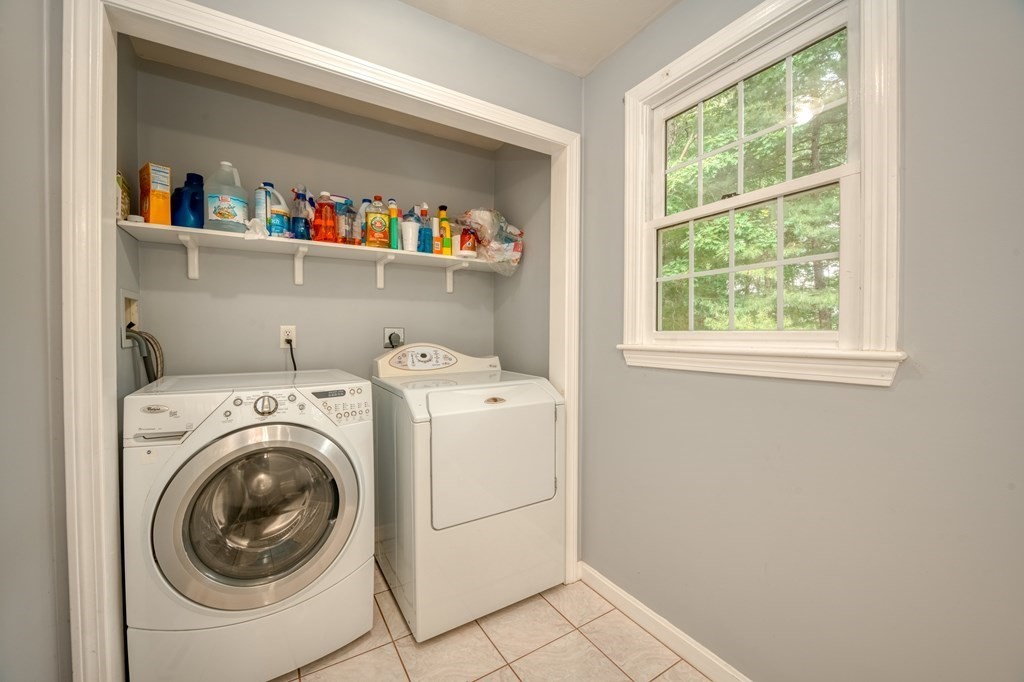 4 bed, 2 bath apartment for rent at 7 Magnolia Dr, Ayer — photo 17 of 42