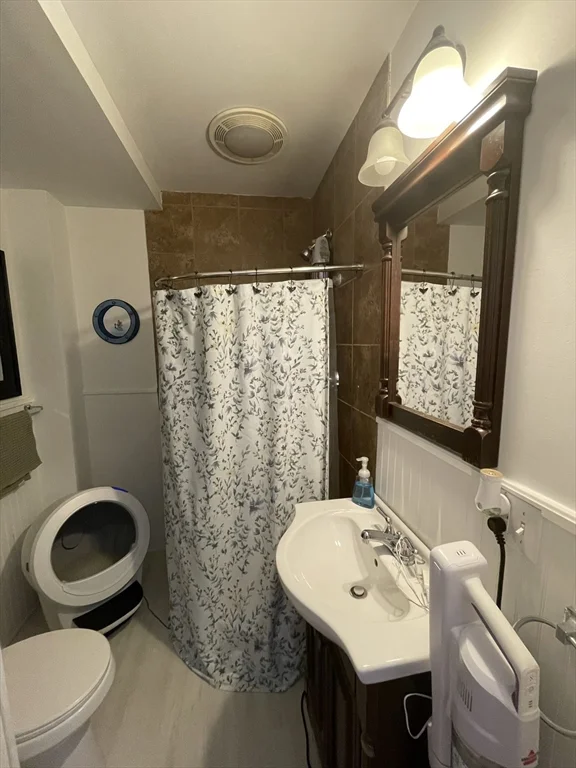 Studio bed, 1 bath apartment for rent at 7 Main St Unit 10, Foxboro — photo 4 of 5