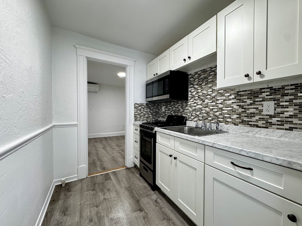 Studio bed, 1 bath apartment for rent at 7 Main St Unit 15, Foxboro — photo 5 of 16