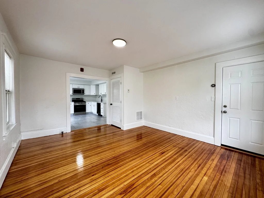 1 bed, 1 bath apartment for rent at 7 Main St Unit 5, Foxboro — photo 3 of 26