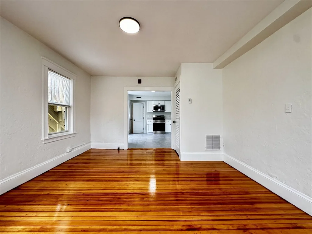 1 bed, 1 bath apartment for rent at 7 Main St Unit 5, Foxboro — photo 2 of 26