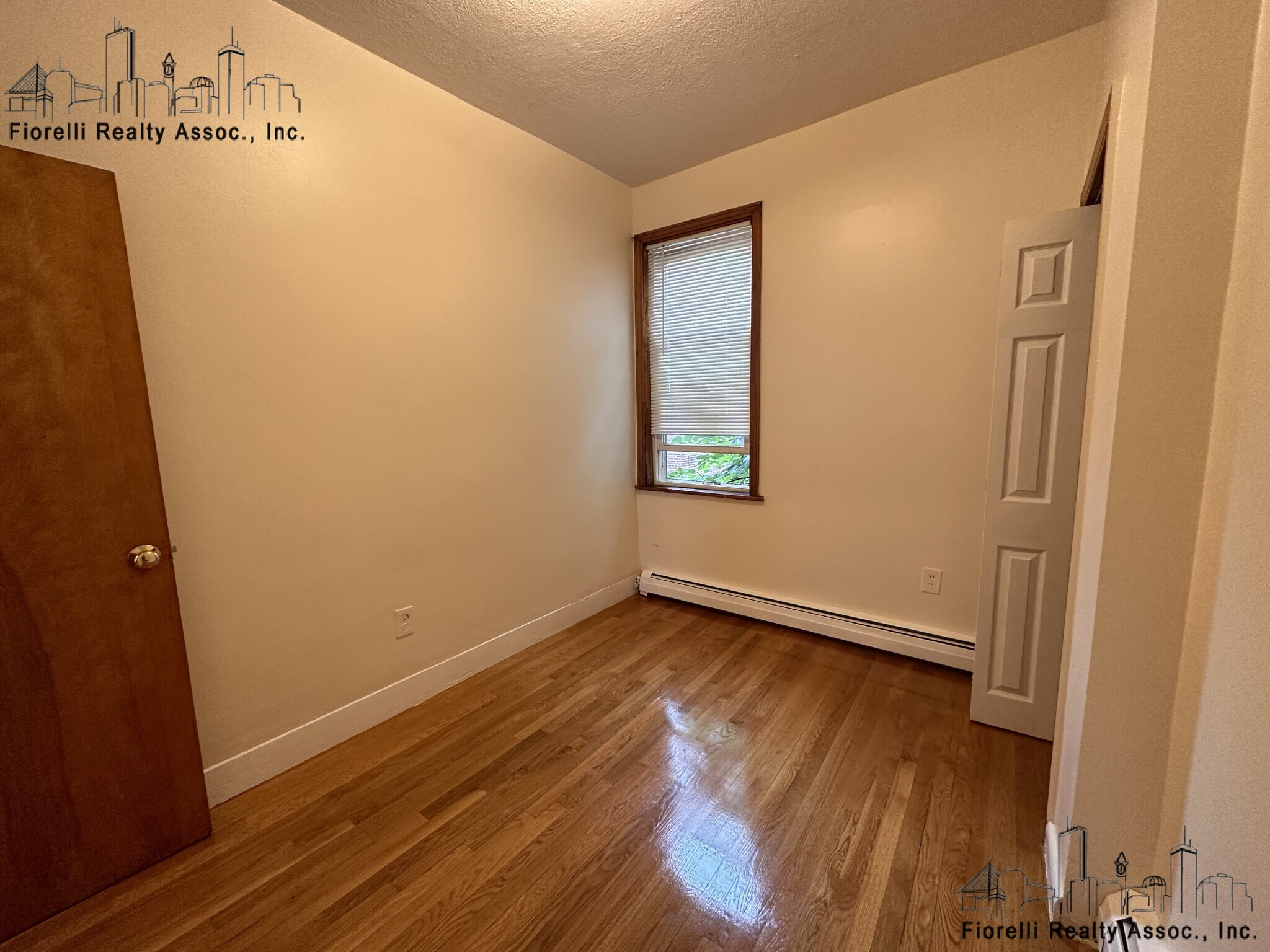 1.5 bed, 1 bath apartment for rent at 7 Margaret St Unit 3, North End — photo 6 of 7