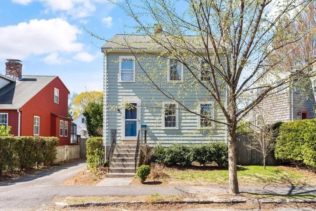 3 bed, 1 bath apartment for rent at 7 Marrigan St Unit 1, East Arlington — photo 2 of 27