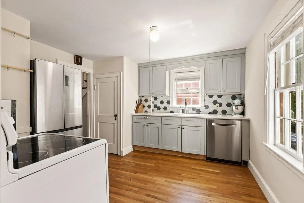 3 bed, 1 bath apartment for rent at 7 Marrigan St Unit 1, East Arlington — photo 9 of 27
