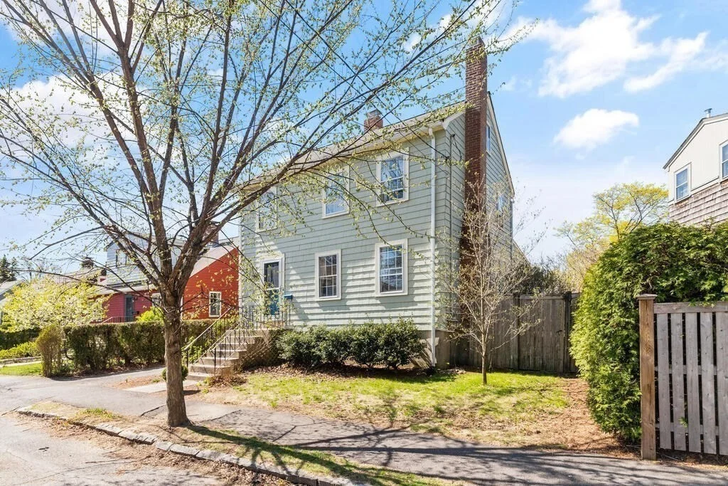 3 bed, 1 bath apartment for rent at 7 Marrigan St Unit 1, East Arlington — photo 1 of 27