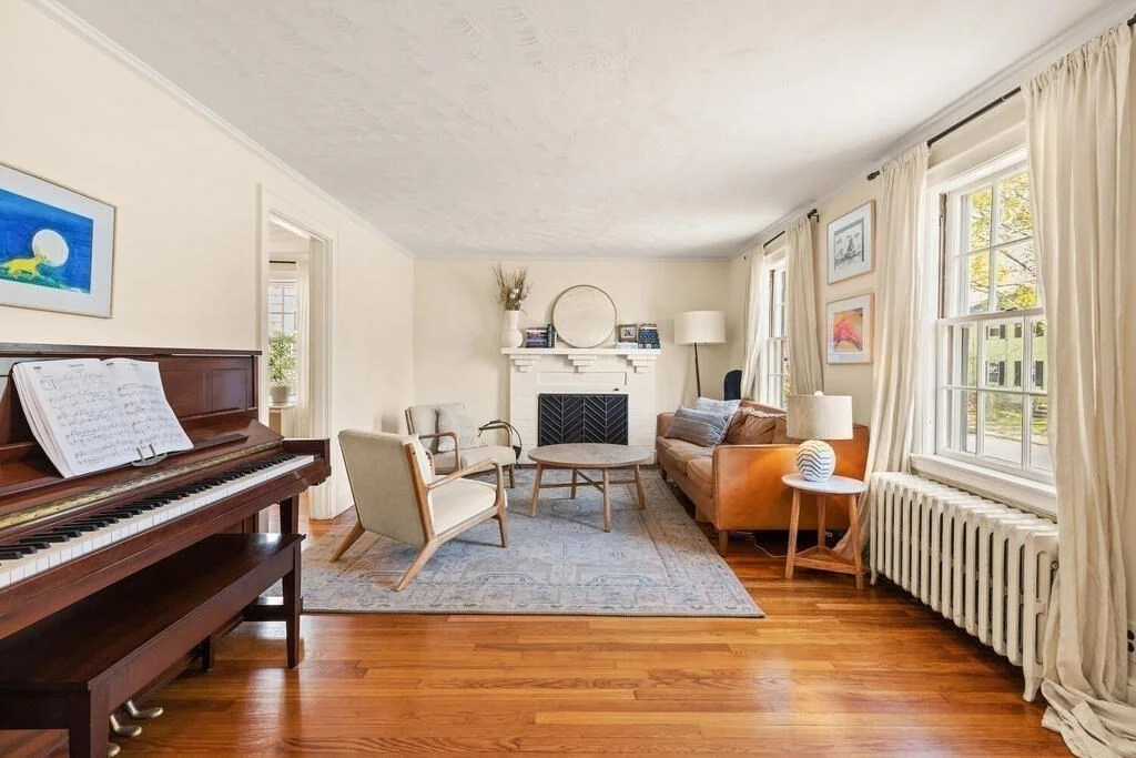 3 bed, 1 bath apartment for rent at 7 Marrigan St Unit 1, East Arlington — photo 4 of 27