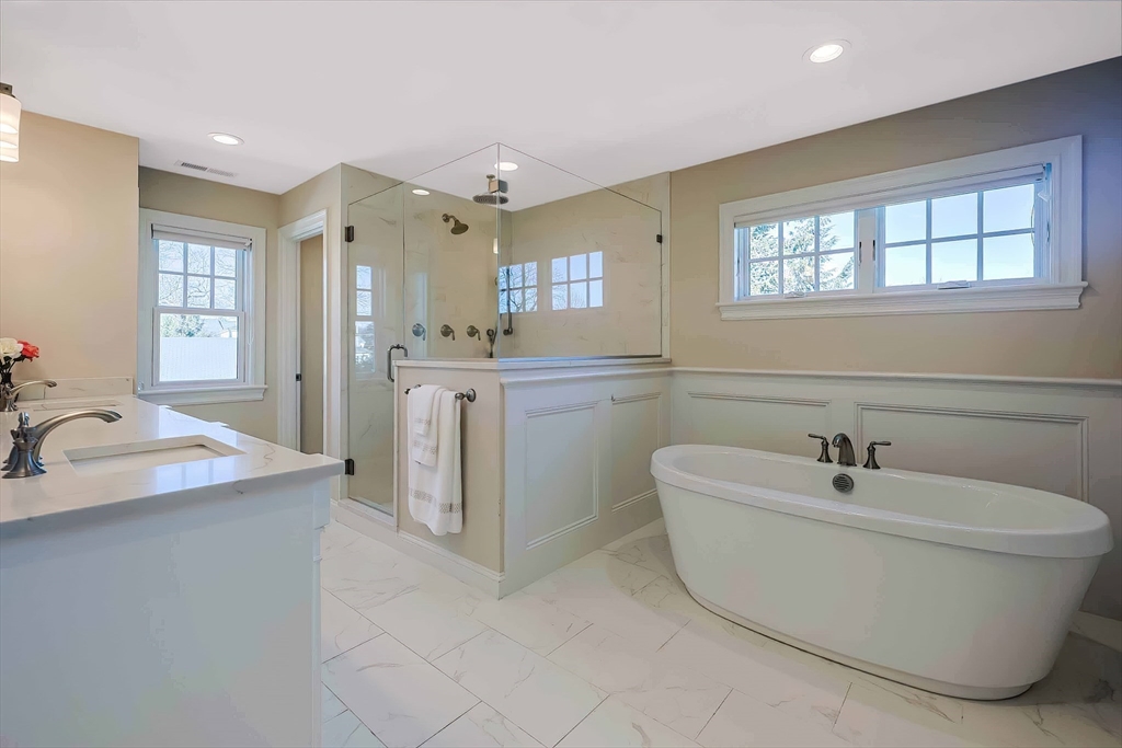 5 bed, 4+ bath apartment for rent at 7 Marshall Rd, Wellesley — photo 26 of 42