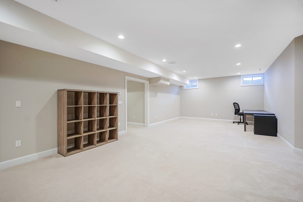 5 bed, 4+ bath apartment for rent at 7 Marshall Rd, Wellesley — photo 38 of 42
