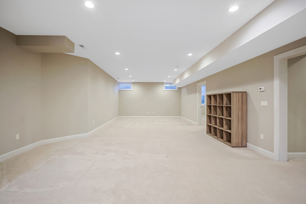 5 bed, 4+ bath apartment for rent at 7 Marshall Rd, Wellesley — photo 37 of 42