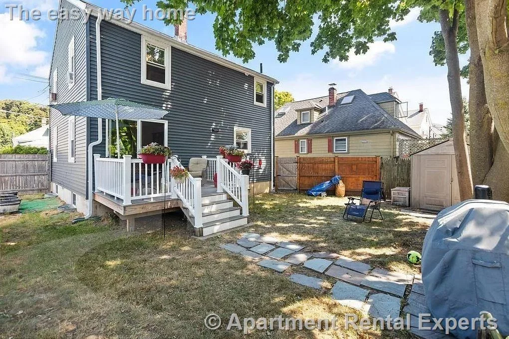 3 bed, 1 bath apartment for rent at 7 Maynard St, Medford Square — photo 11 of 11