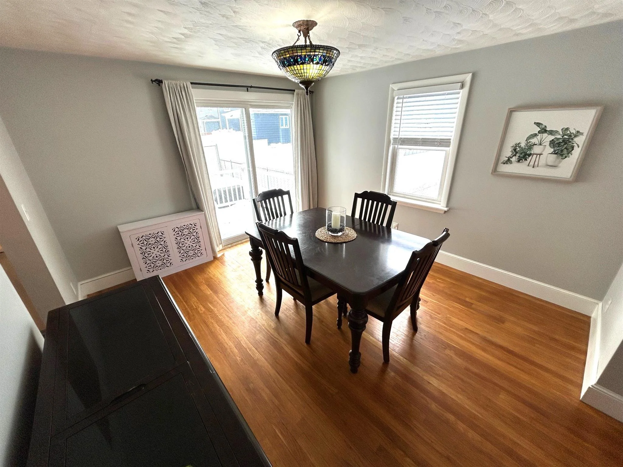 3 bed, 1 bath apartment for rent at 7 Maynard St Unit 7, Medford — photo 3 of 11