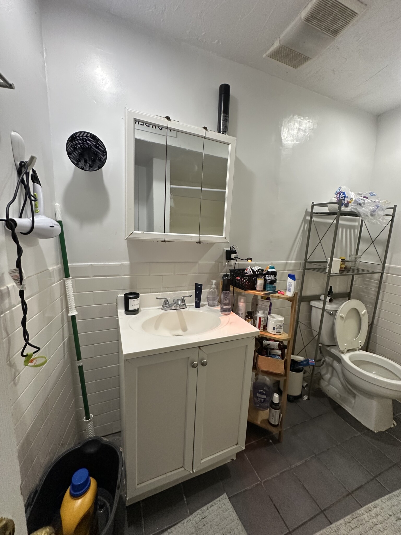 2 bed, 1 bath apartment for rent at 7 Miner St Unit 1A, Fenway — photo 15 of 21