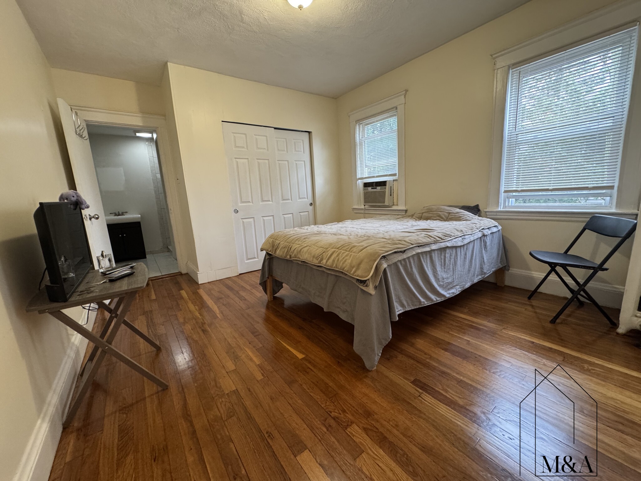 3 bed, 2 bath apartment for rent at 7 Monastery Rd Unit 1, Brighton — photo 7 of 11