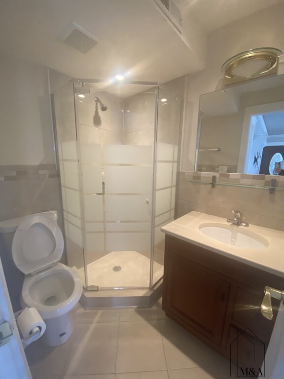 3 bed, 2 bath apartment for rent at 7 Monastery Rd Unit 3, Brighton — photo 10 of 14