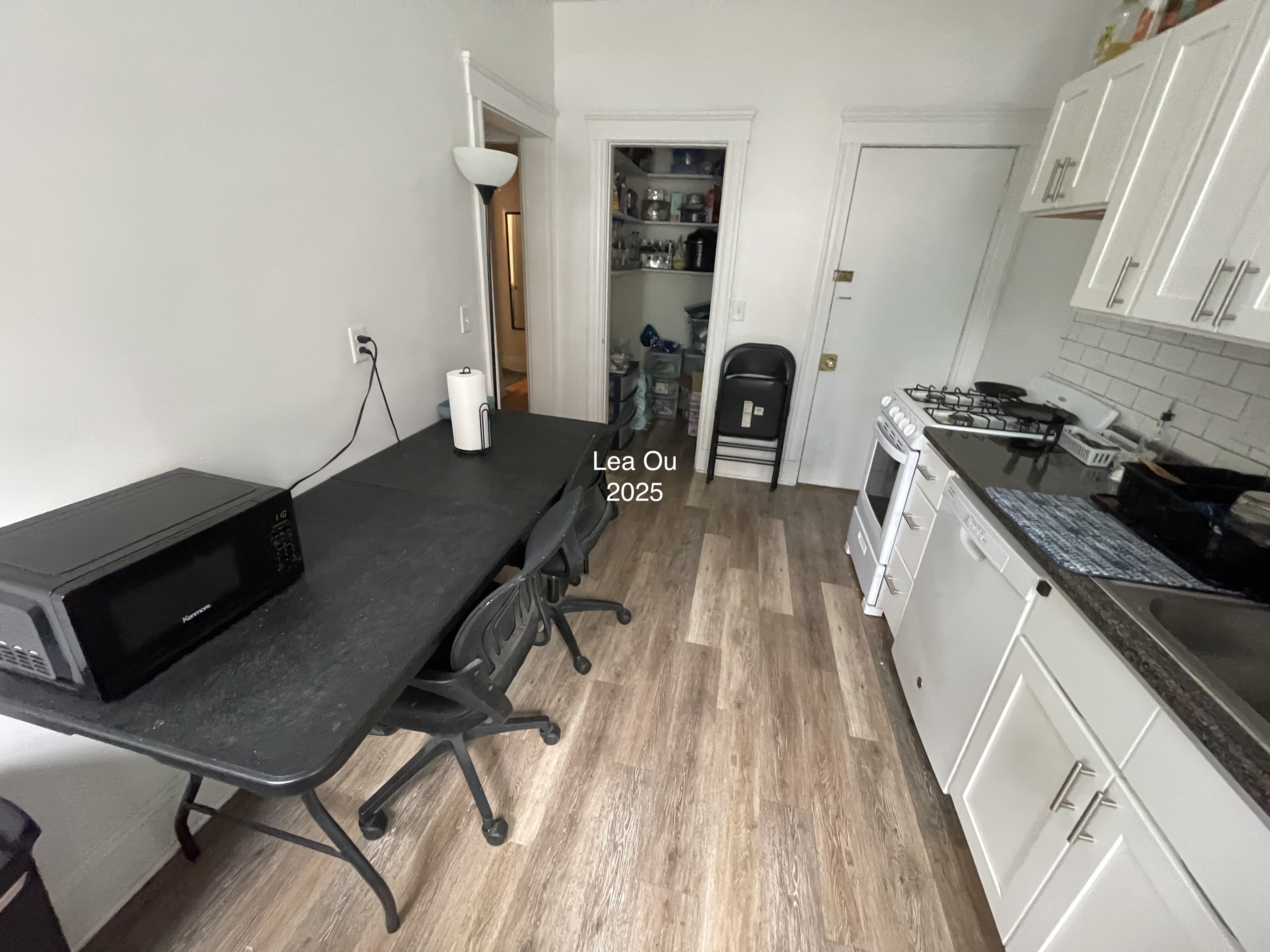 3 bed, 1 bath apartment for rent at 7 Mount Hood Rd Unit 1, Brighton — photo 3 of 18