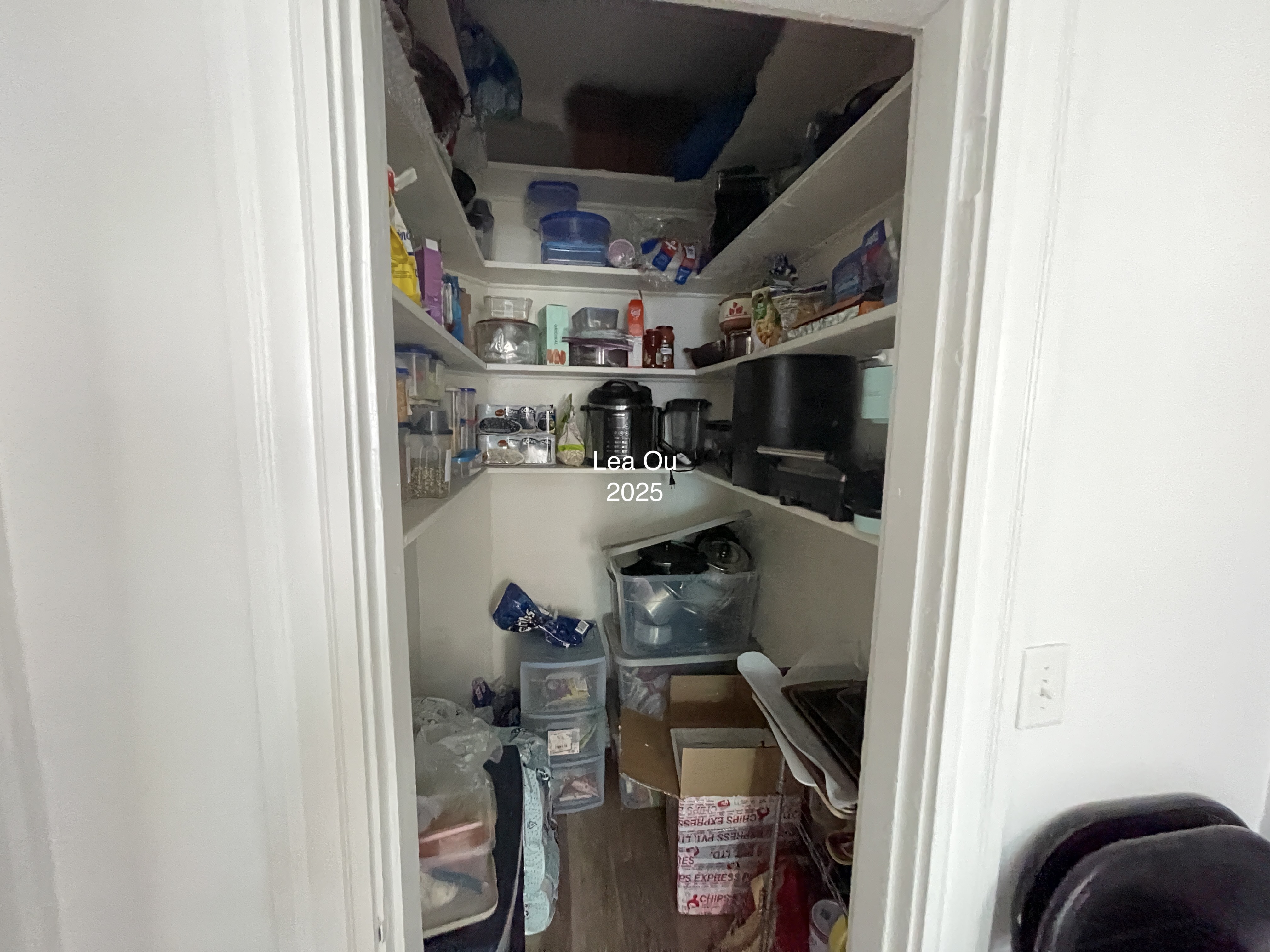 3 bed, 1 bath apartment for rent at 7 Mount Hood Rd Unit 1, Brighton — photo 2 of 18