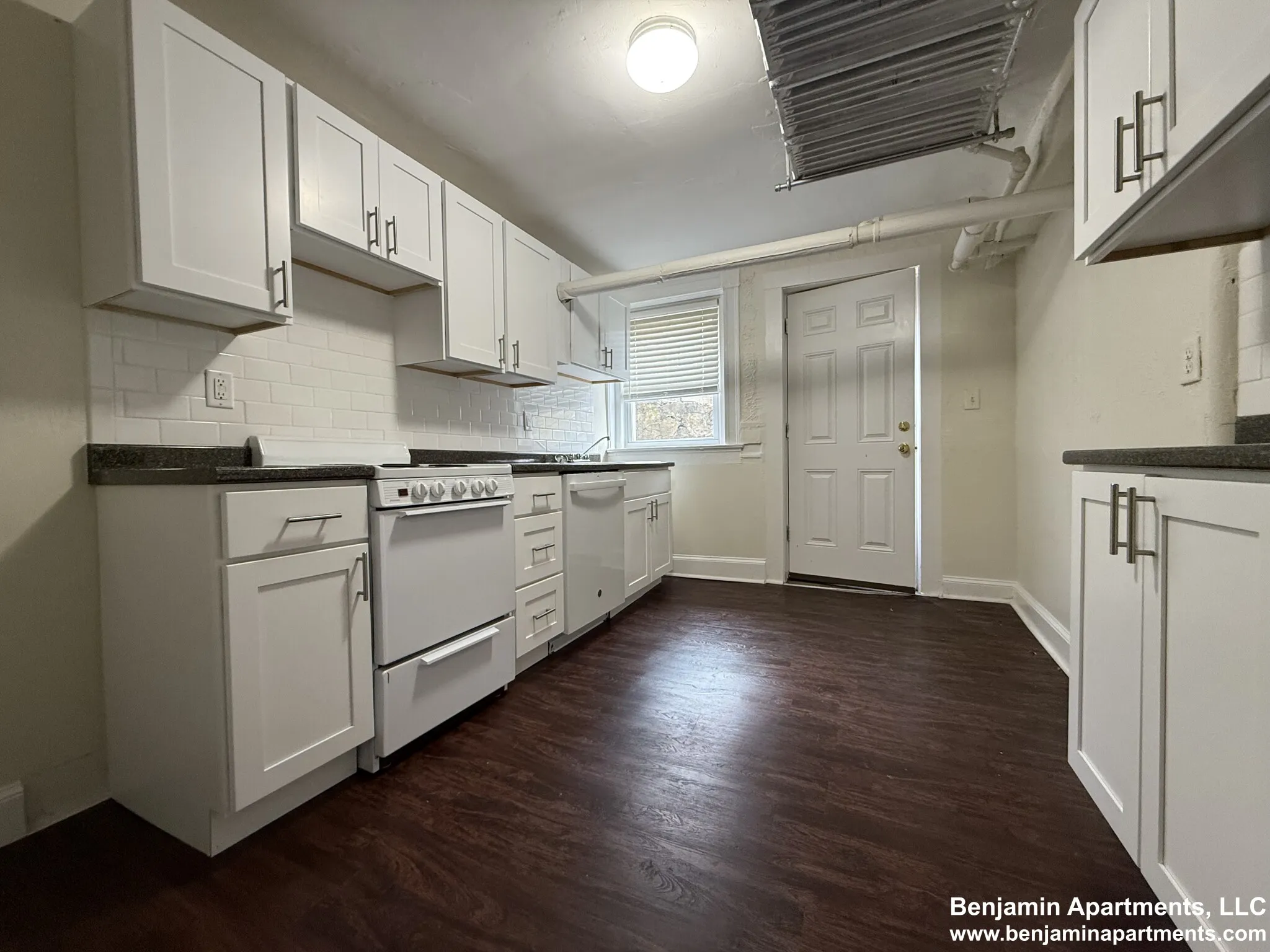 3 bed, 1 bath apartment for rent at 7 Mount Hood Rd Unit 7B, Brighton — photo 7 of 16
