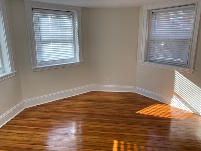 3 bed, 1 bath apartment for rent at 7 Mount Hood Rd Unit Apt B, Brighton — photo 14 of 18