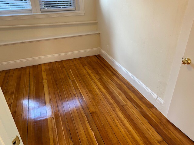 3 bed, 1 bath apartment for rent at 7 Mount Hood Rd Unit Apt B, Brighton — photo 10 of 18