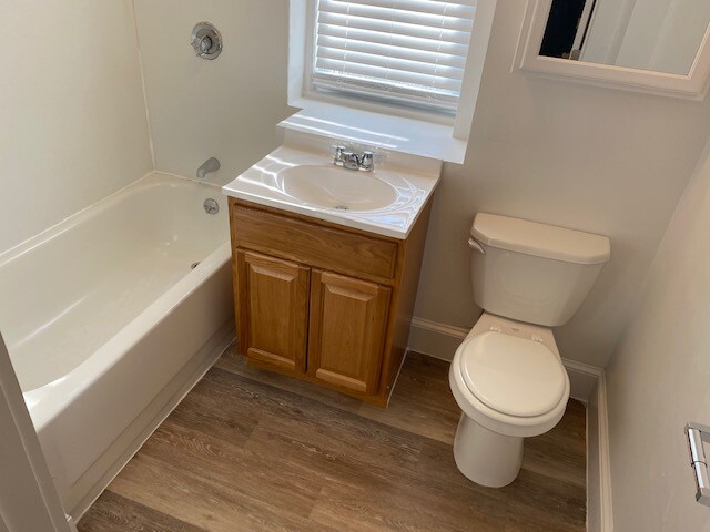 3 bed, 1 bath apartment for rent at 7 Mount Hood Rd Unit Apt B, Brighton — photo 4 of 18