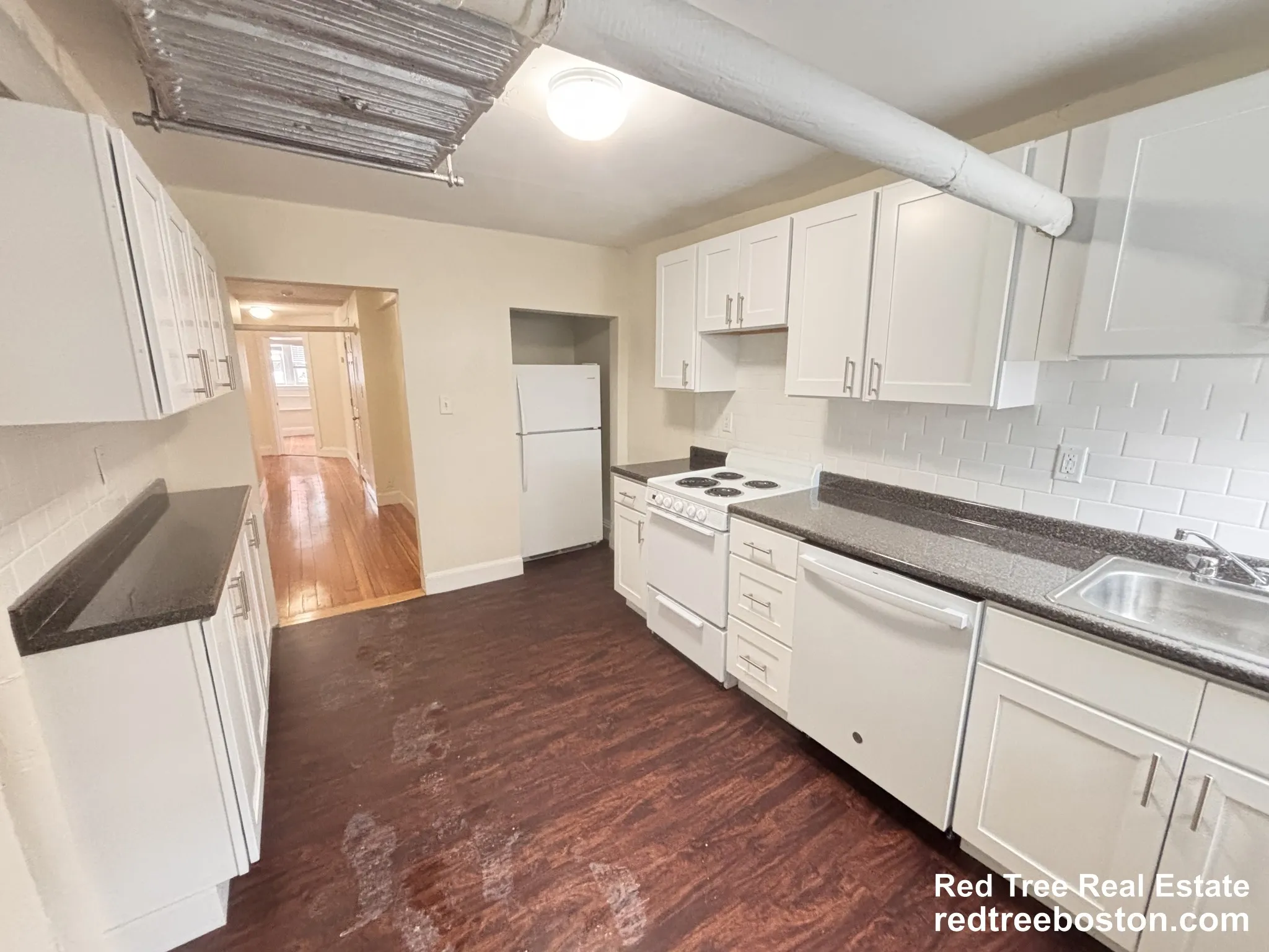 3 bed, 1 bath apartment for rent at 7 Mount Hood Rd Unit B, Brighton — photo 1 of 17