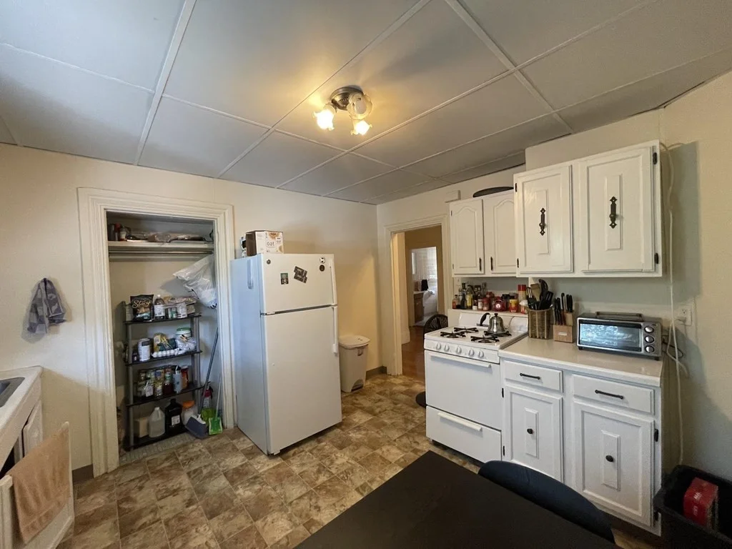 2 bed, 1 bath apartment for rent at 7 Mount Vernon St Unit 4, Brighton — photo 3 of 11