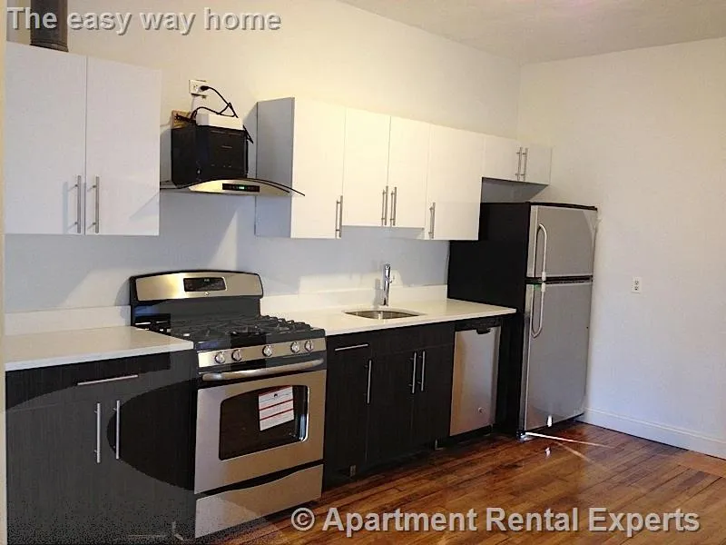 2 bed, 1 bath apartment for rent at 7 Munroe St Unit 1, Union Square