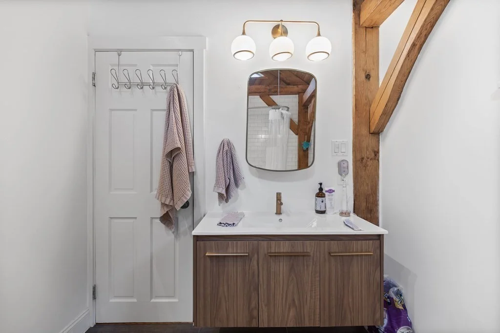 4 bed, 3 bath apartment for rent at 7 Murdock St Unit 7, Inman Square — photo 12 of 21