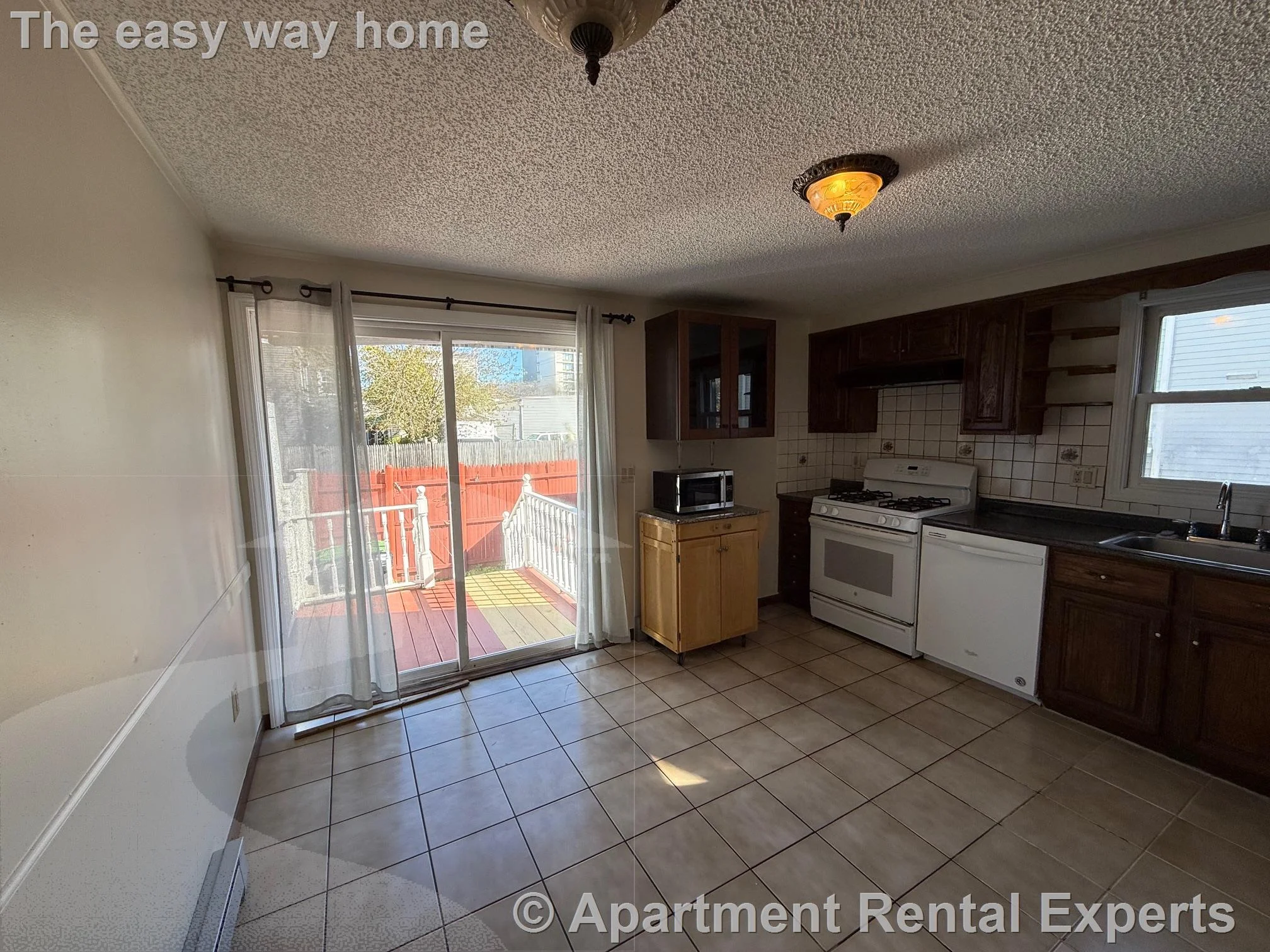 3 bed, 1 bath apartment for rent at 7 Myrtle St, Sullivan Square — photo 6 of 23