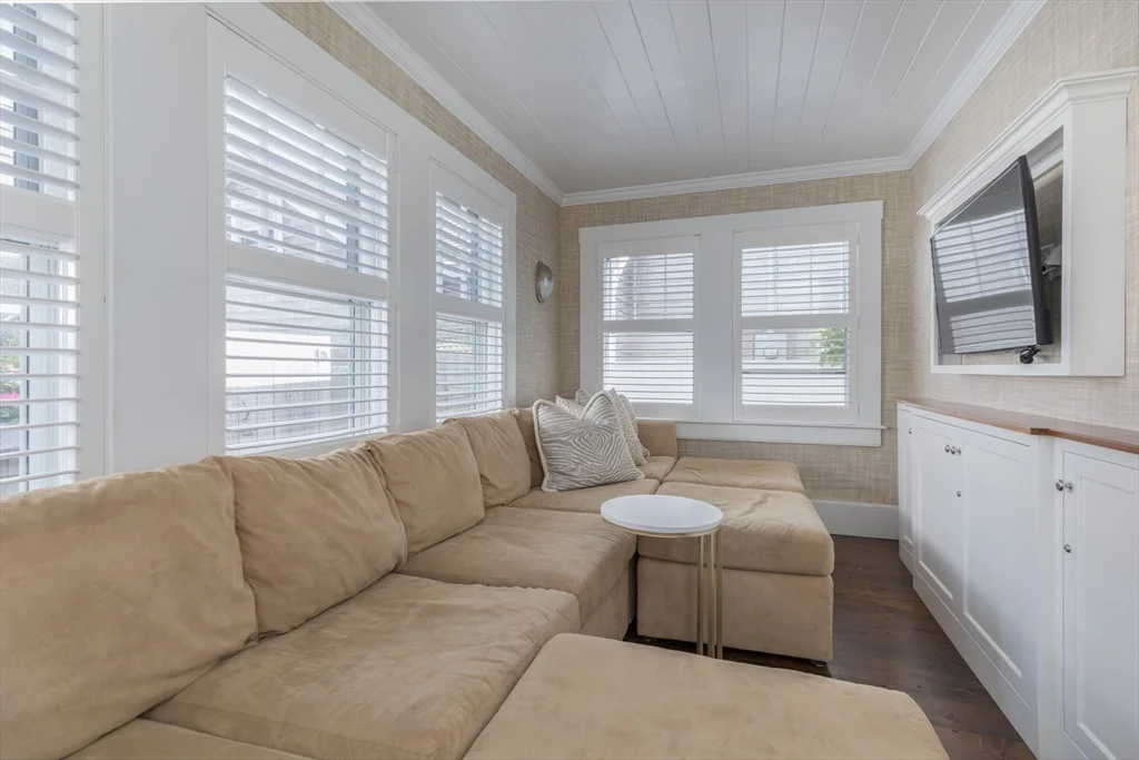 4 bed, 3 bath apartment for rent at 7 N Beach St Unit 0, Braintree Highlands — photo 15 of 27
