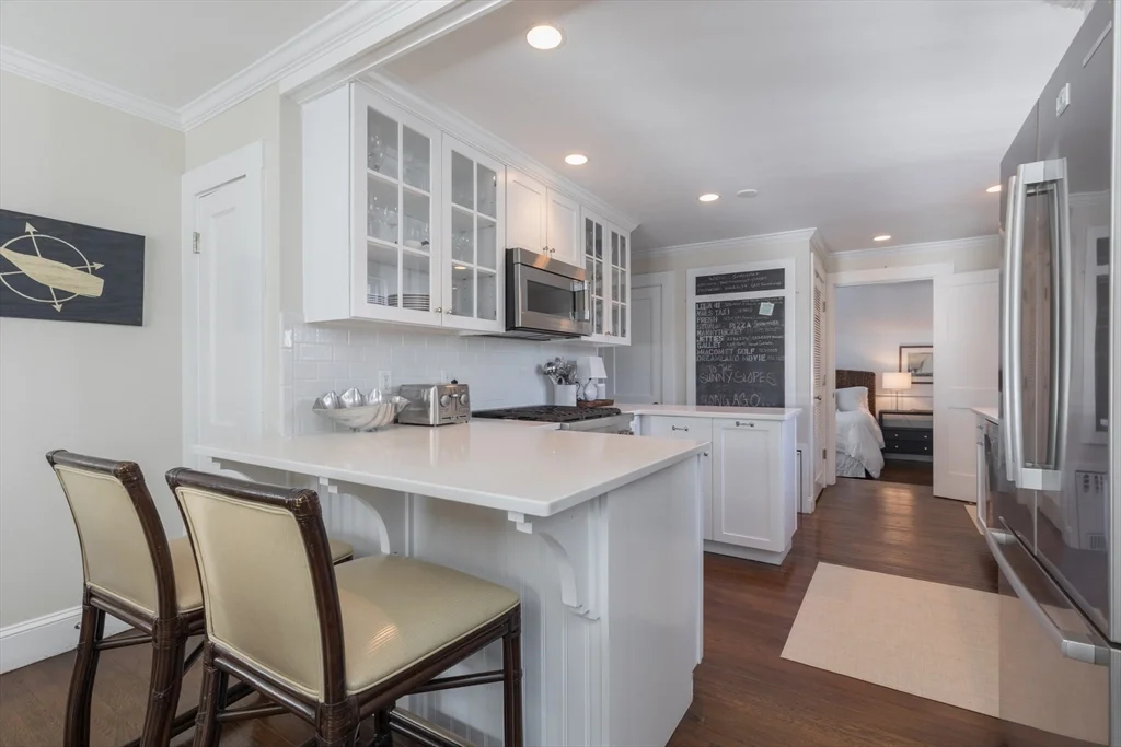 4 bed, 3 bath apartment for rent at 7 N Beach St Unit 0, Braintree Highlands — photo 5 of 27