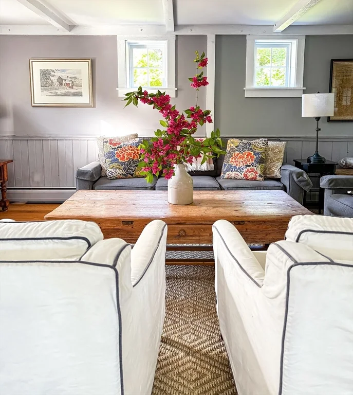4 bed, 3 bath apartment for rent at 7 N Liberty Unit _, Nantucket (vil) — photo 8 of 28