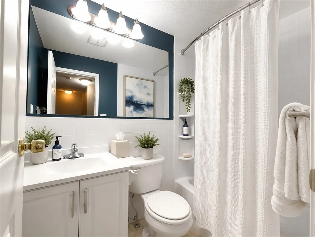 2 bed, 1 bath apartment for rent at 7 Nancy Rd Unit 7, South Braintree — photo 9 of 14