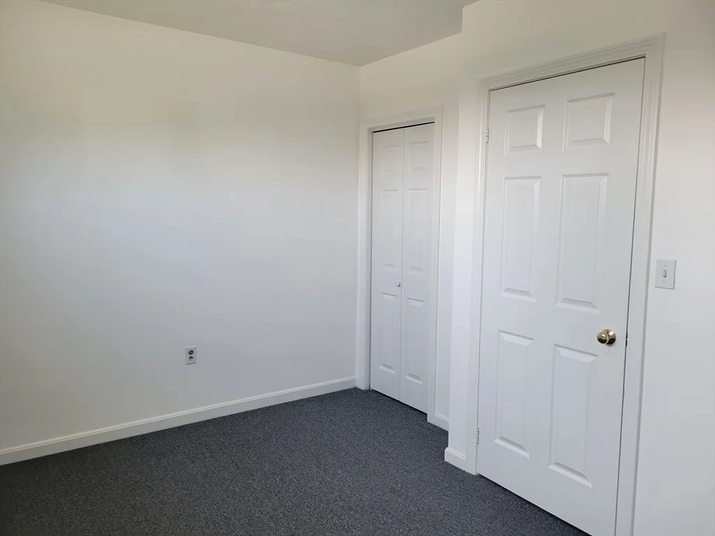 2 bed, 1 bath apartment for rent at 7 Naples Ave Unit 2, Saugus — photo 8 of 9