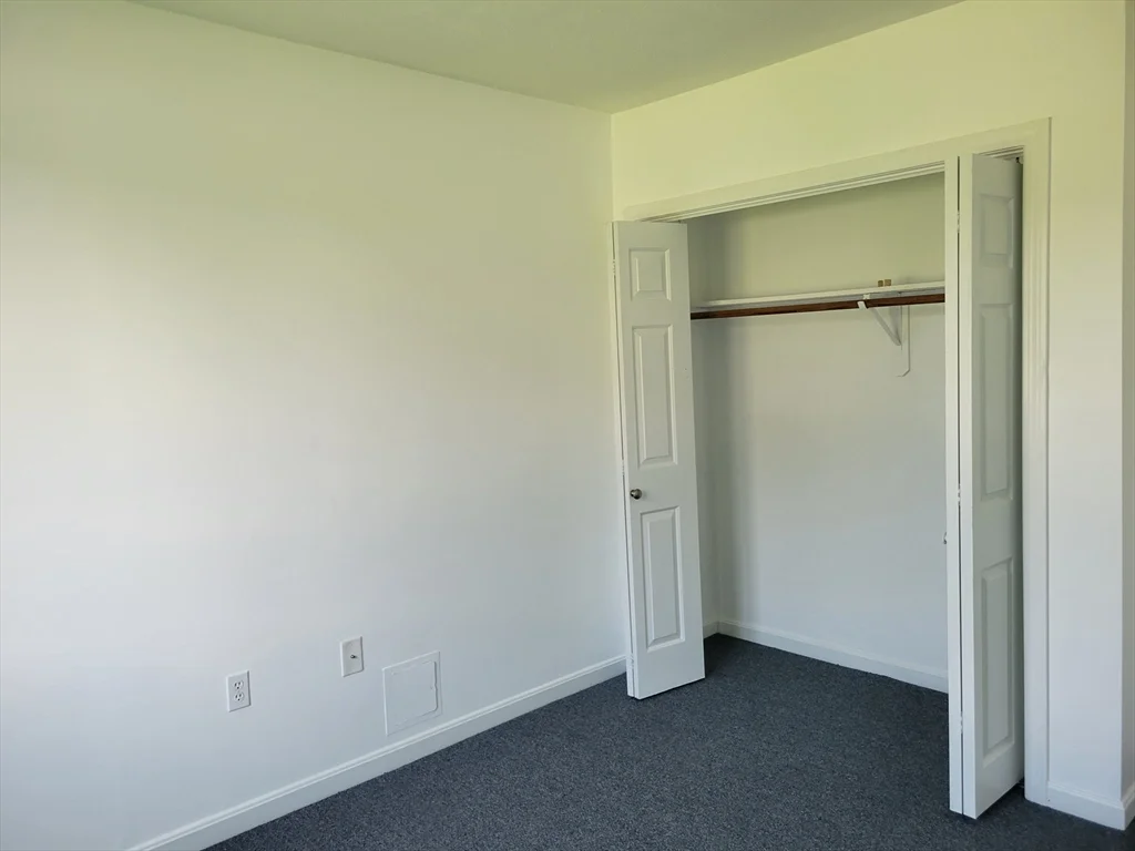 2 bed, 1 bath apartment for rent at 7 Naples Ave Unit 2, Saugus — photo 6 of 9