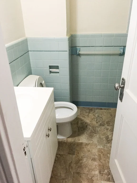 1 bed, 1 bath apartment for rent at 7 Naples Unit 1, Coolidge Corner — photo 9 of 9