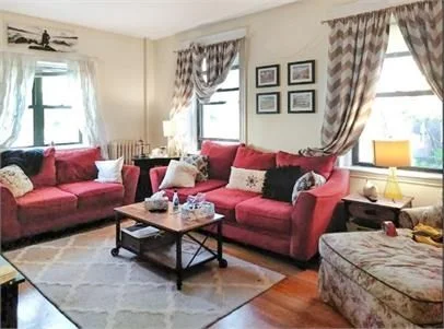 2 bed, 1 bath apartment for rent at 7 Naples Unit 3, Coolidge Corner — photo 1 of 5