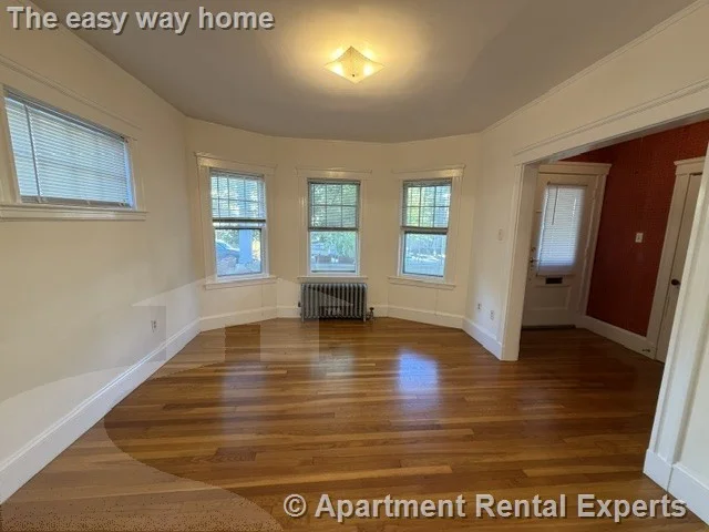 2 bed, 1 bath apartment for rent at 7 Newberne St, Davis Square — photo 4 of 14